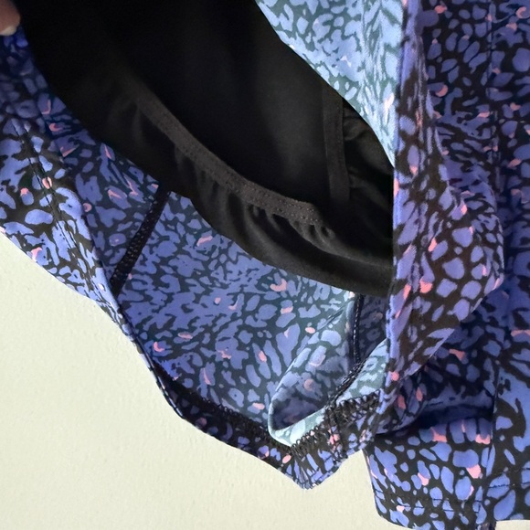 Nike Women's Dry-Fit Lined Shorts - Size M - Picture 4 of 9